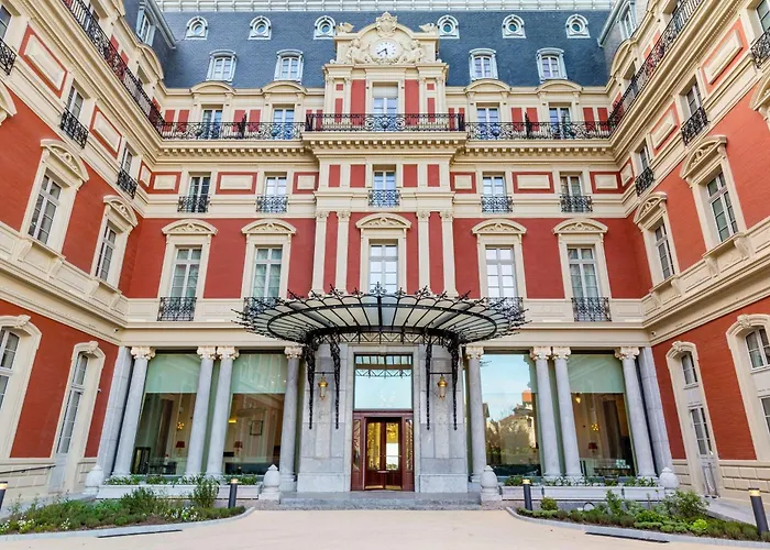 Du Palais , In The Unbound Collection By HyattHotel Biarritz